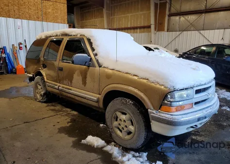 2000 Chevrolet Blazer z USA, uszkodzony, nr VIN 1GNDT13W3Y2182265